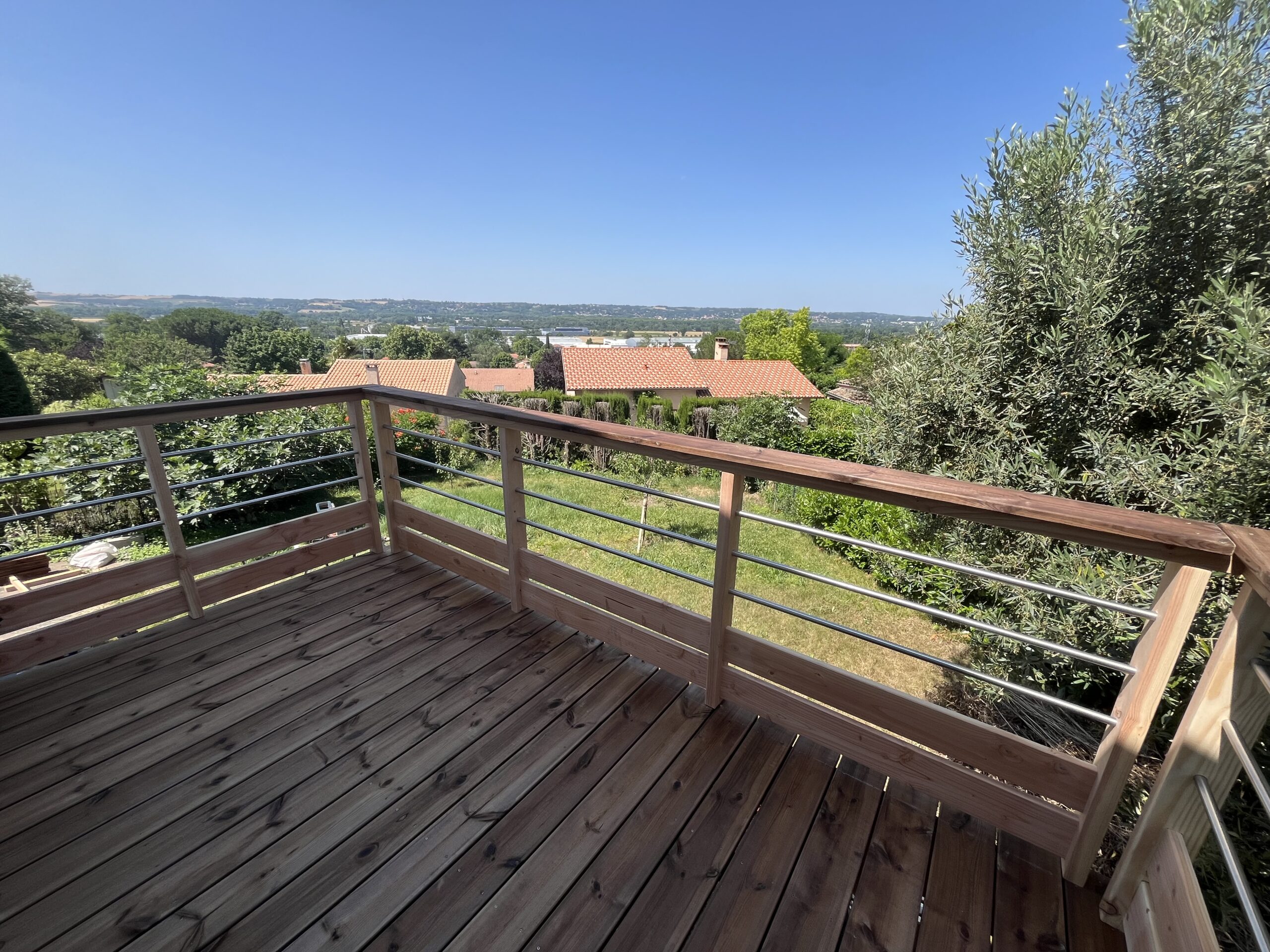 Terrasse sur pilotis Pin